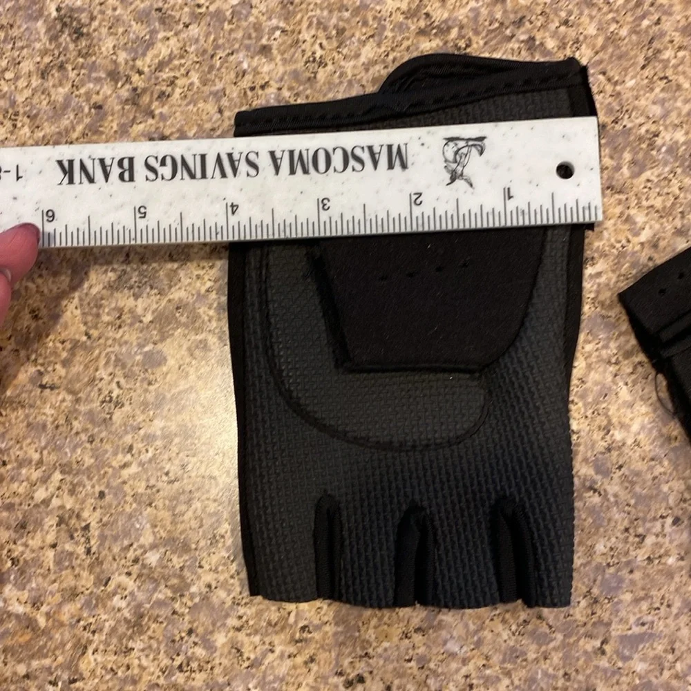 Nicole Miller Sport Workout Gloves L/XL Black Padded Grips